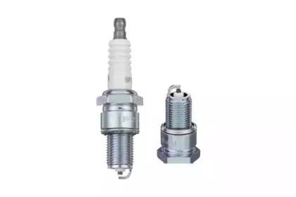 7075 NGK Свеча зажигания